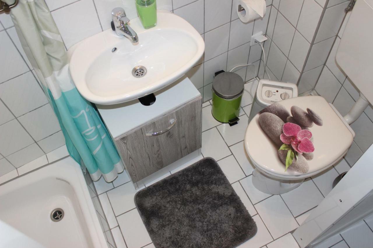 Ferienwohnung Wuerzburg/Heidingsfeld Exterior photo